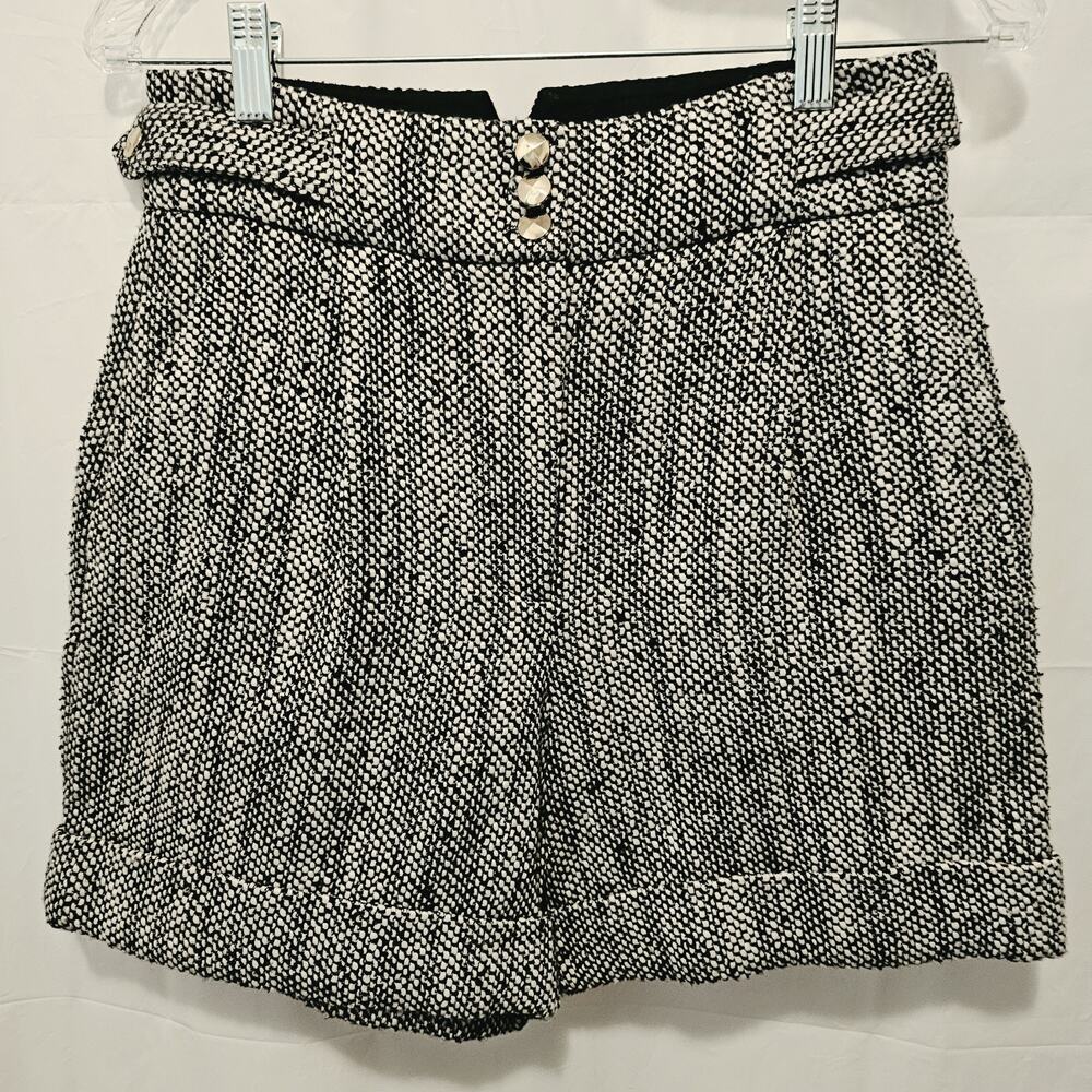 BCB Generation Wool Blend Shorts Womens Size 6 Black/Cream